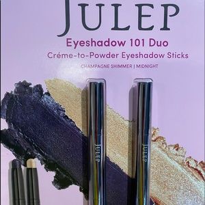 Creme to powder Eyeshadow sticks